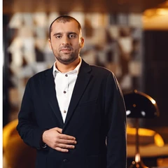 Юрий Тениешвили