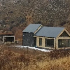 Арпинэ Закарян