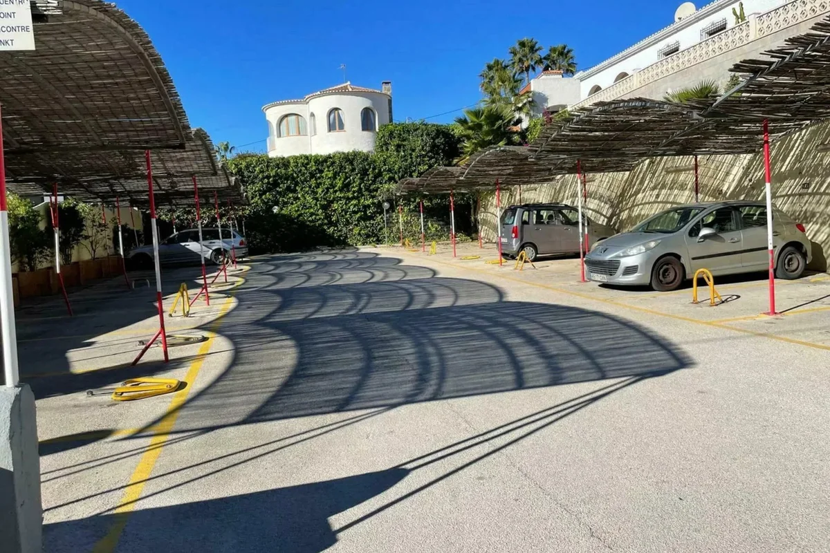 Parking kompleksu mieszkalnego w Calpe