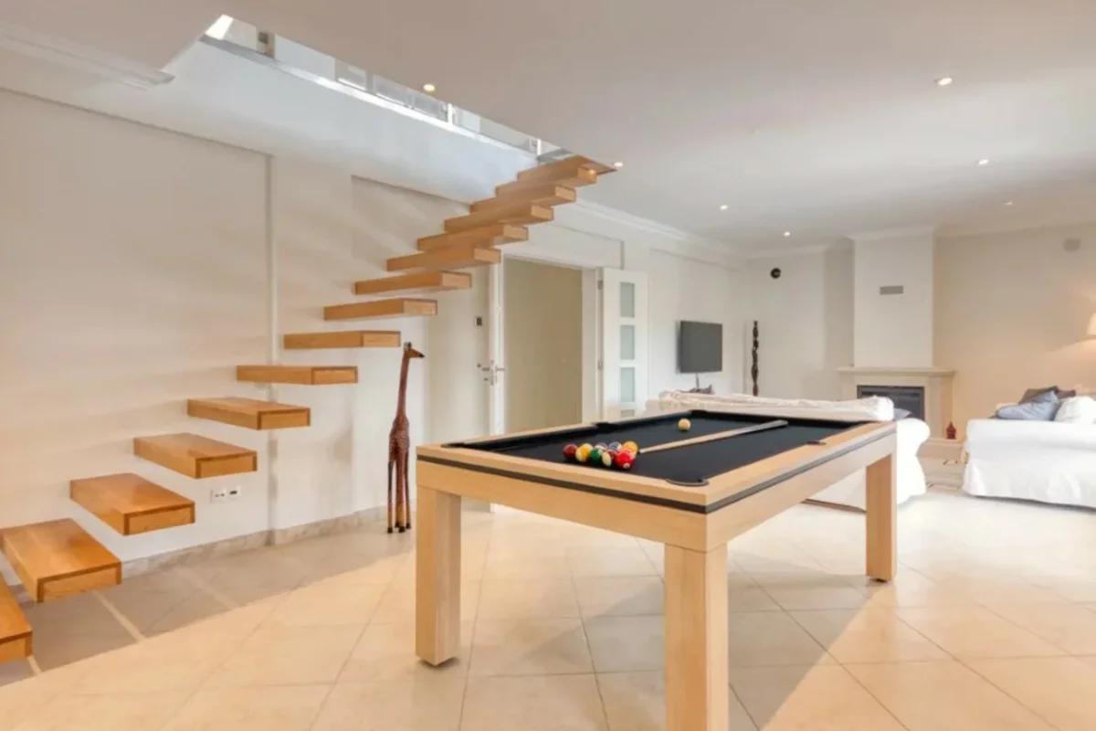 Вилла с португальской архитектурой в Вау, Обидуш