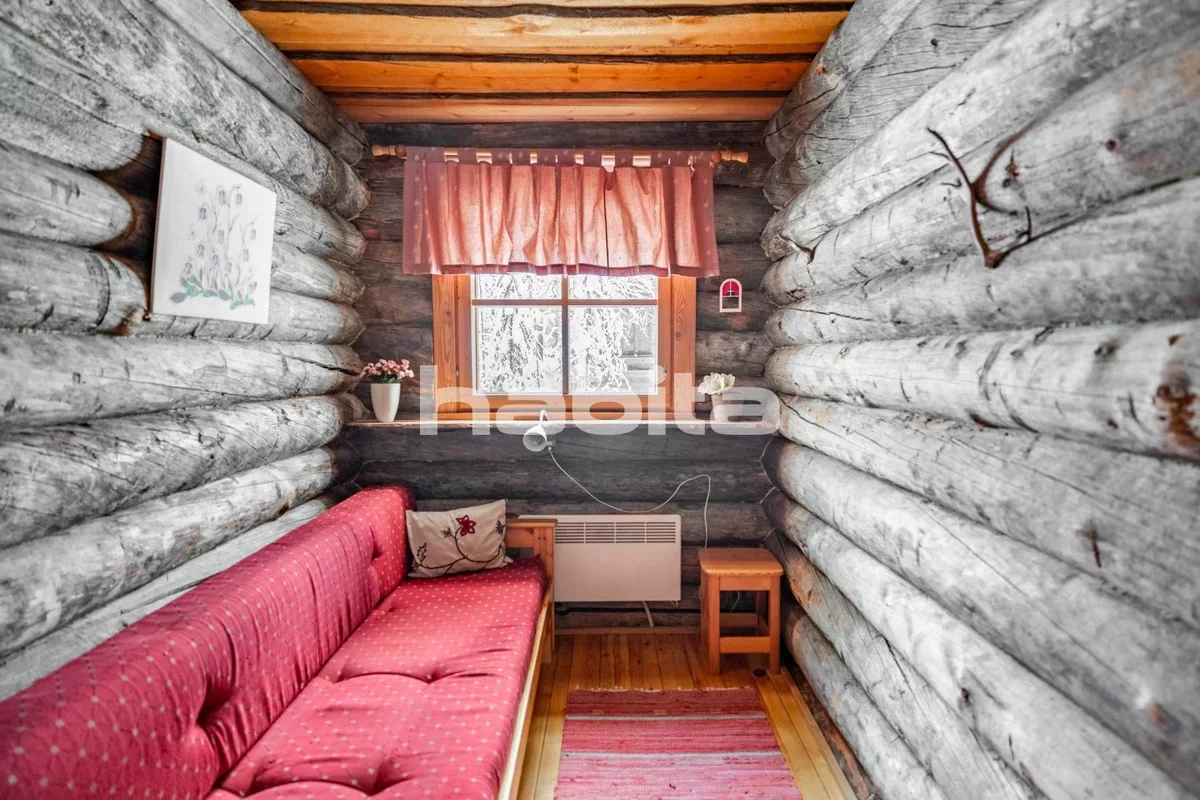 cabin in the woods in Lapland