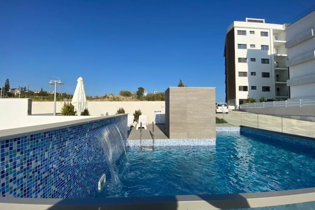 Swimming pool in the courtyard of a residential building in Limassol