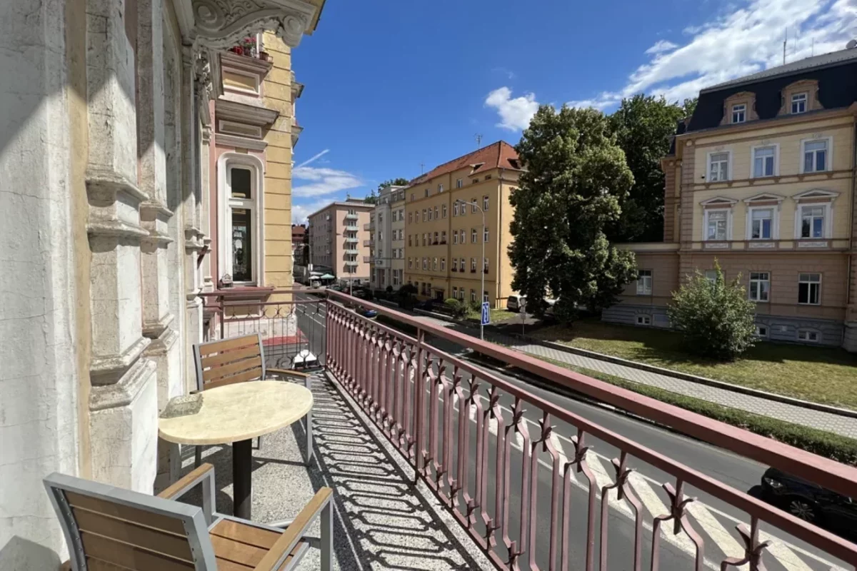 very bright apartment in Karlovy Vary
