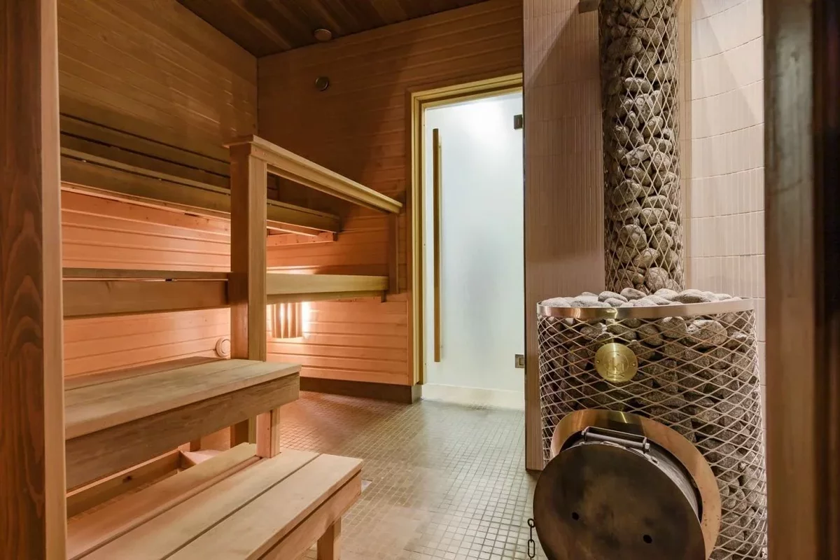 Финкая баня в особняке в Финляндии