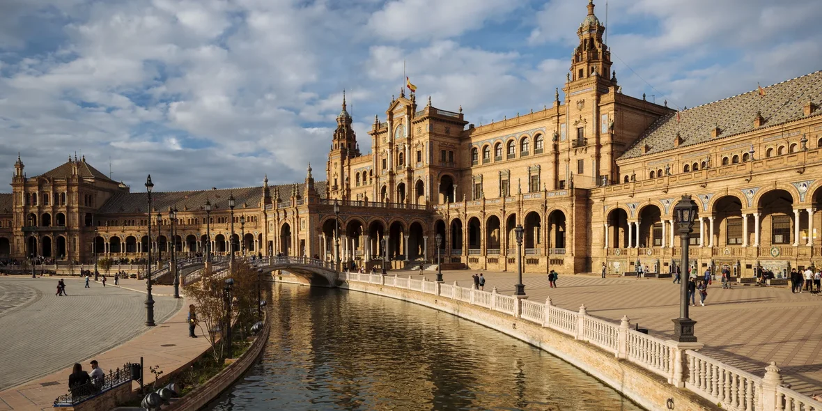 Вид на испанскую площадь