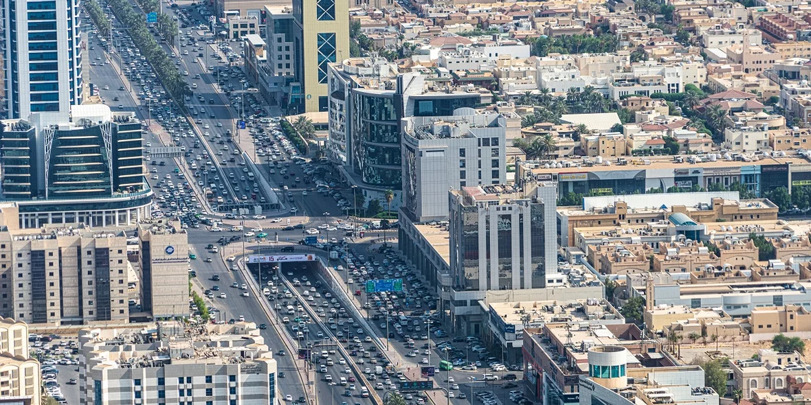 More and more foreigners are coming to Saudi Arabia. What attracts them?