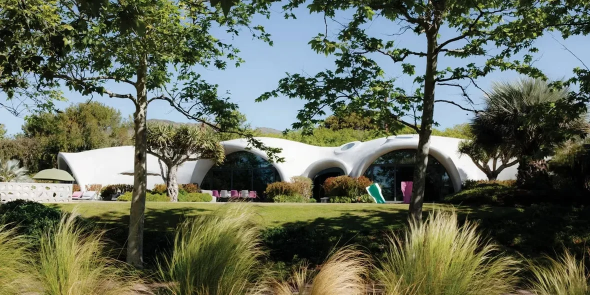 A view of the unusual home of Robert Downey Jr.