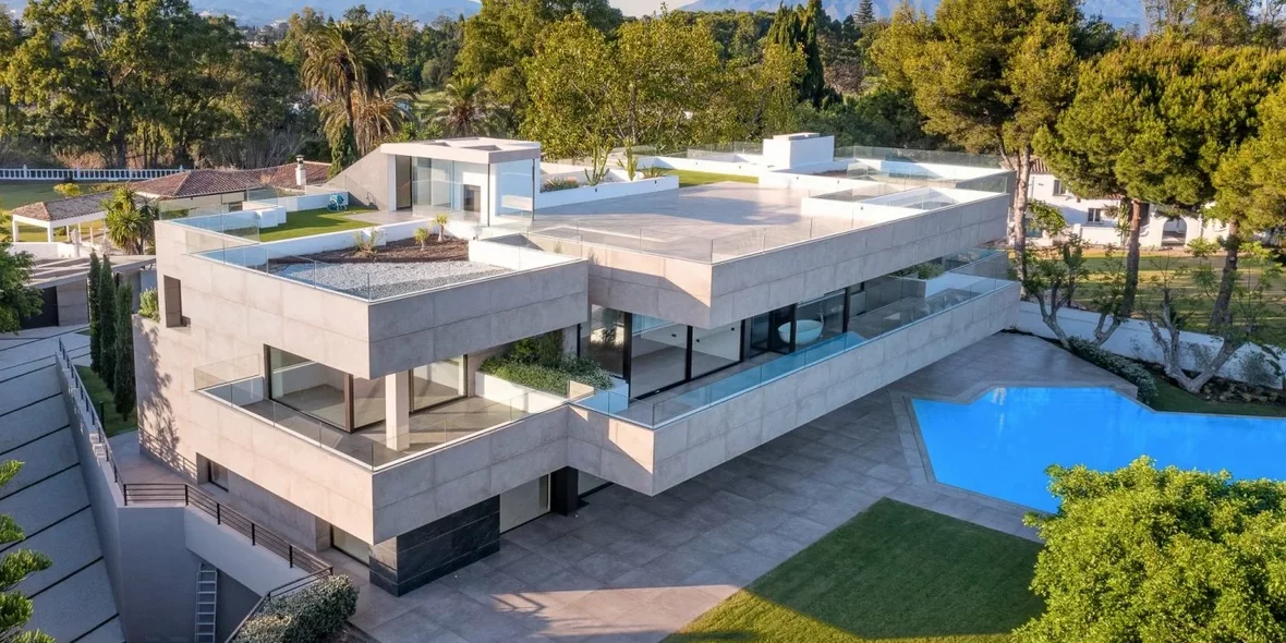 Дом за €3,495,000 должен выглядеть именно так. Нашли дорогие, но очень красивые виллы в Испании 2021