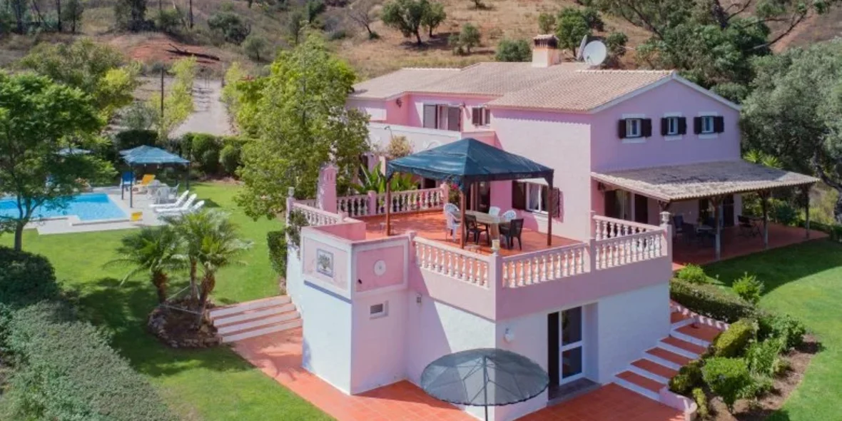 Hollywood farm in Portugal