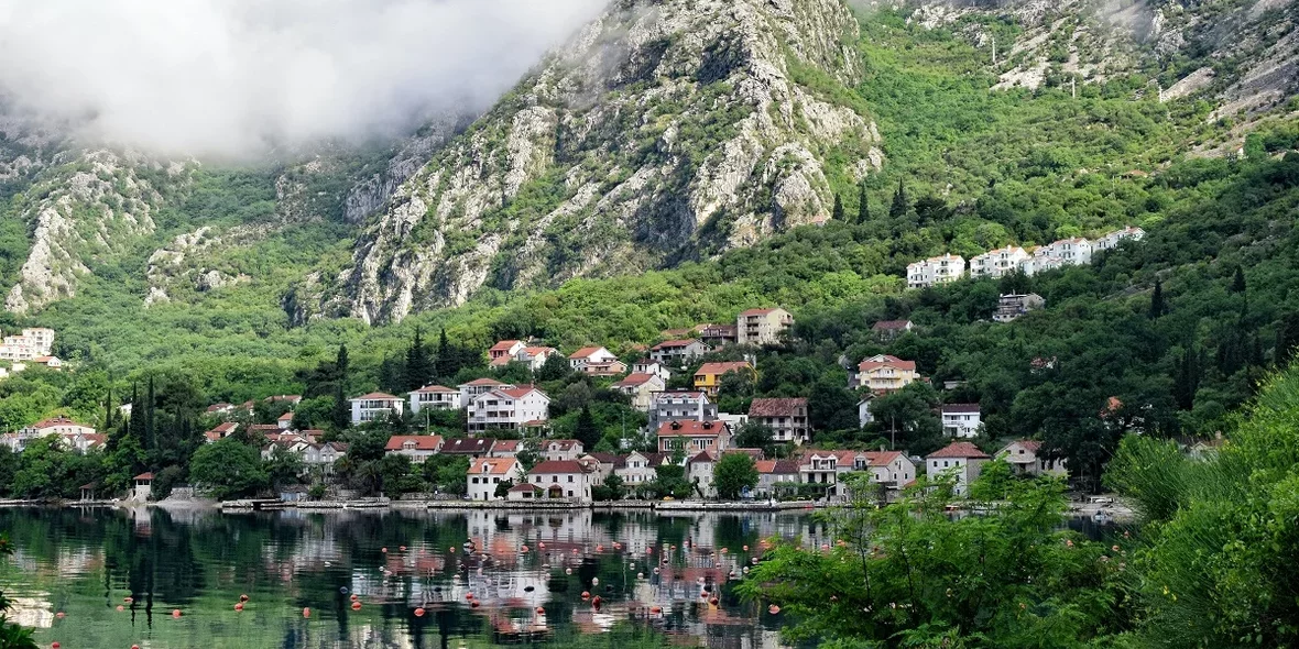 Это завораживающая красота. Нашли три виллы в Черногории, которые стоит увидеть 2021