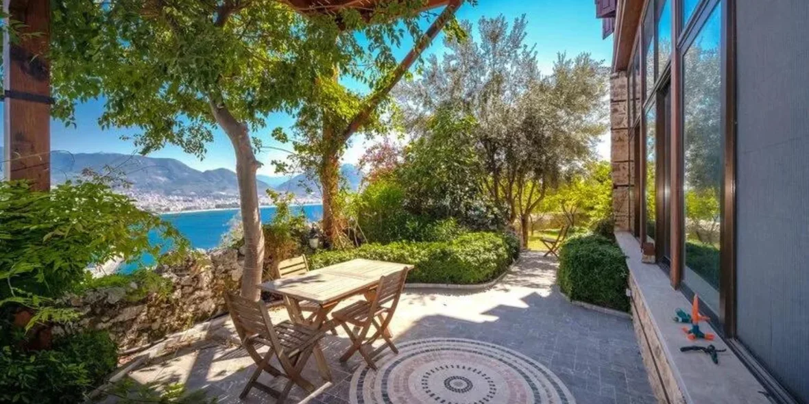 castle courtyard in Turkey