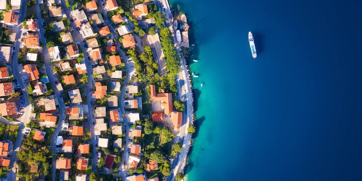 Top Islands Around the World Where You Can Buy Real Estate