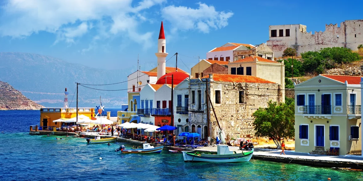 Правительство Греции упростило покупку курортного жилья для иностранцев 2020