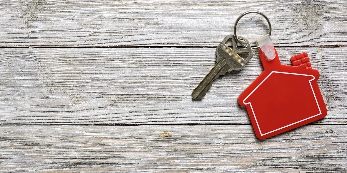 ¿En qué tipos de servicios inmobiliarios se especializa la agencia inmobiliaria «Tsentralnoye»?