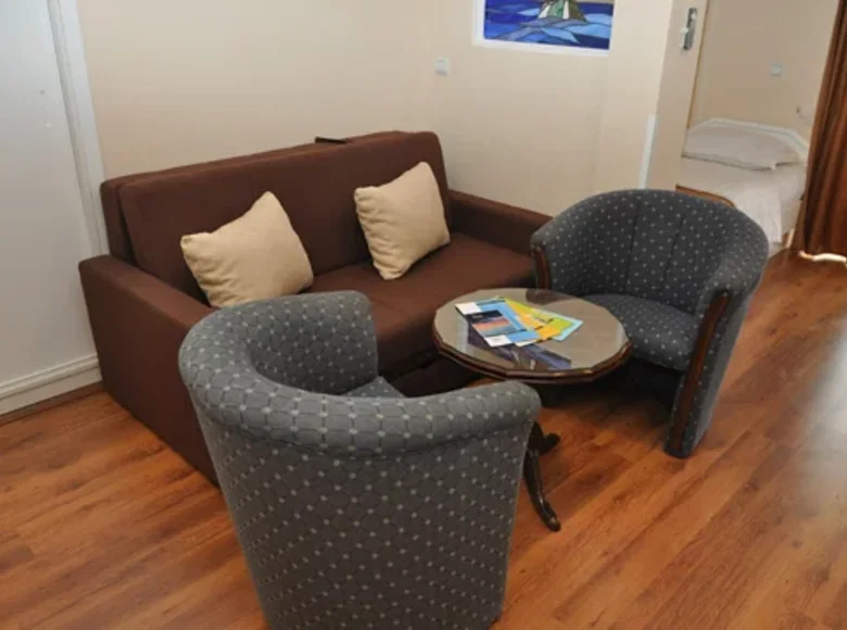 Hôtel 3 300 m² à Kumbor, Monténégro