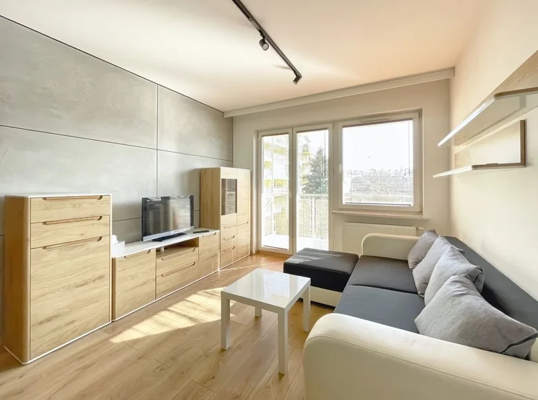 2 room apartment 47 m² in Warsaw, Poland