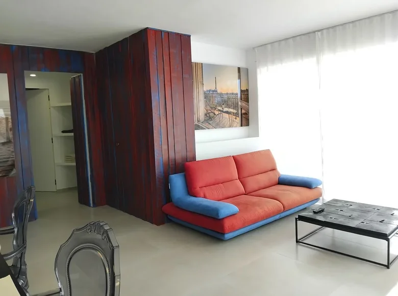 2 bedroom apartment 130 m² Marbella, Spain