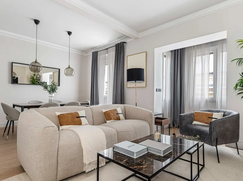 2 bedroom apartment 118 m² Madrid, Spain