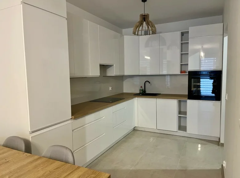 2 room apartment 47 m² in Warsaw, Poland