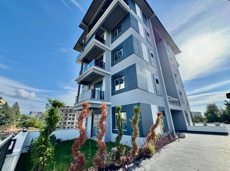 Квартира 2 комнаты  Аланья, Турция