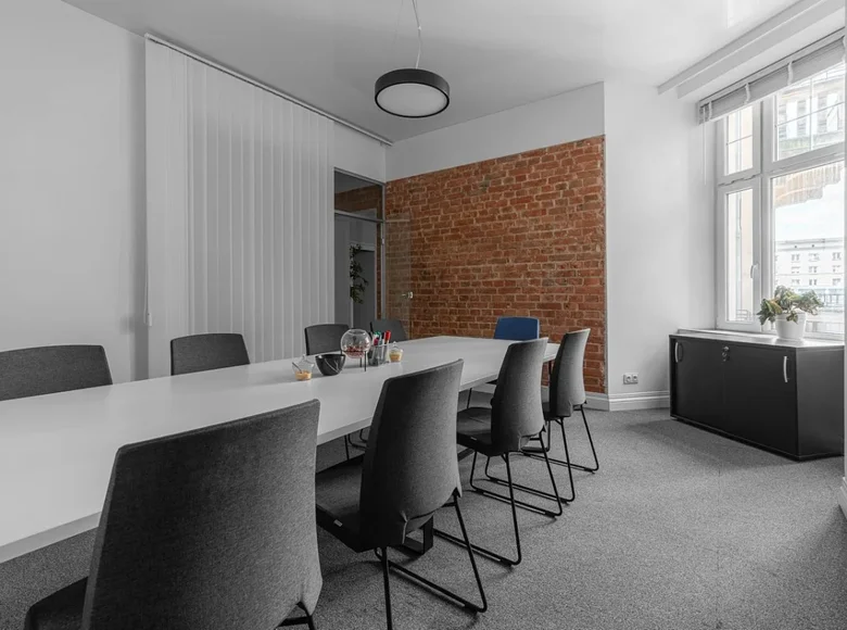 Gewerbefläche 4 zimmer 115 m² in Warschau, Polen