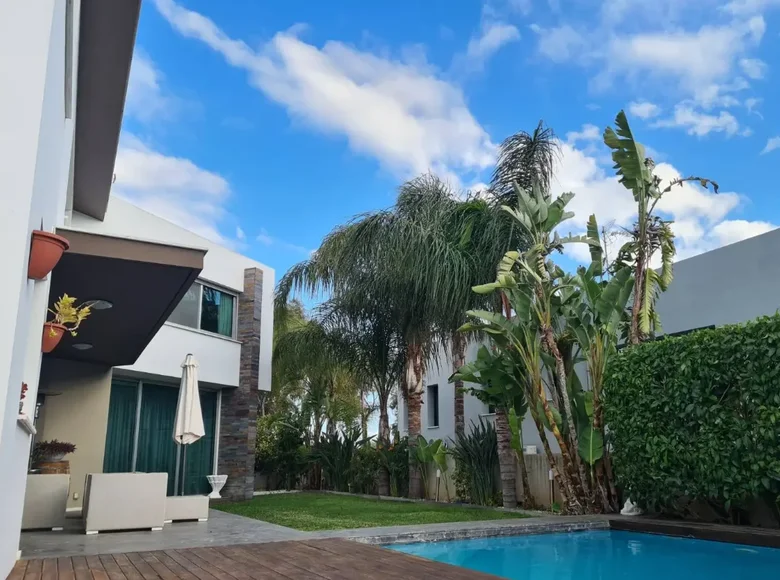 Casa 4 habitaciones  en Lakatameia, Chipre