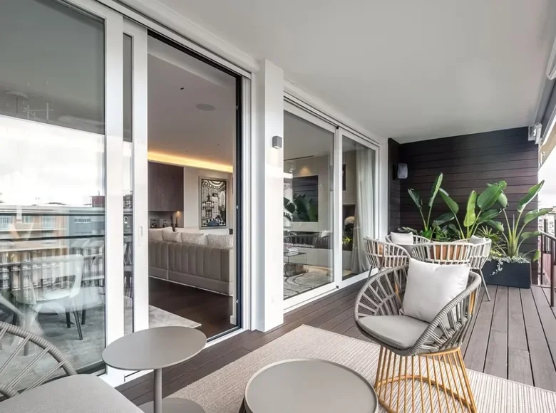 Wohnung 2 Schlafzimmer 140 m² Barcelona, Spanien