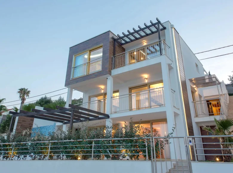 Villa 4 chambres 300 m² Krasici, Monténégro