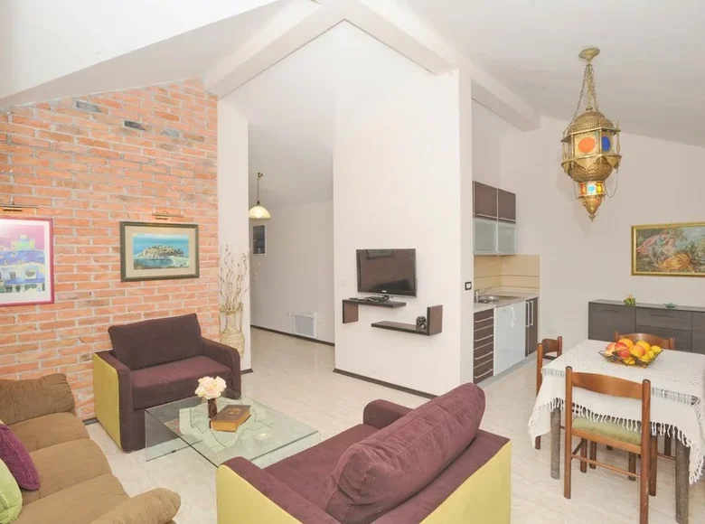 villa de 5 chambres 300 m² Bigova, Monténégro