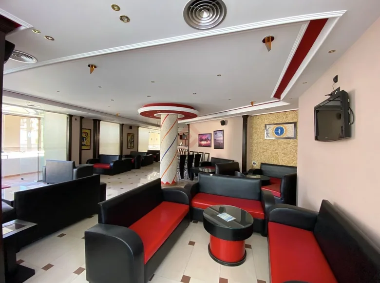 Коммерческое помещение 234 м² Влёра, Албания