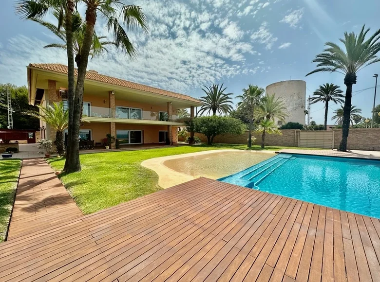 4-Schlafzimmer-Villa 344 m² Orihuela, Spanien