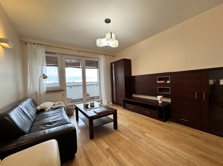 Mieszkanie 2 pokoi 50 m² w Warszawa, Polska