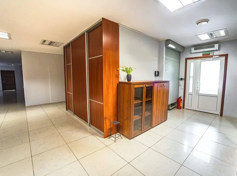 Büro 319 m² in Minsk, Belarus