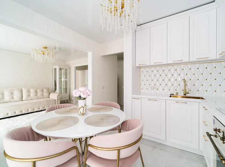 Appartement 2 chambres 55 m² Kopishche, Bélarus