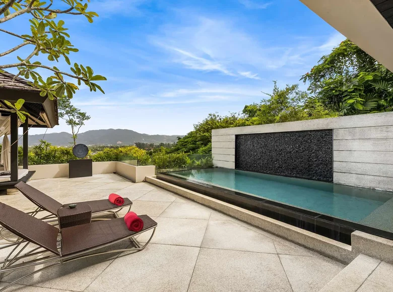 2 bedroom condo 367 m² Choeng Thale, Thailand