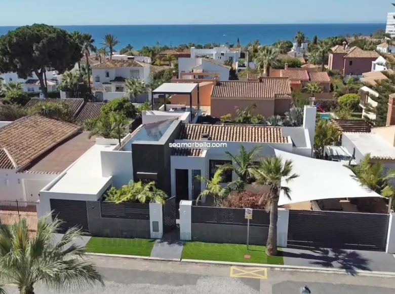 4-Schlafzimmer-Villa  Ricmar, Spanien