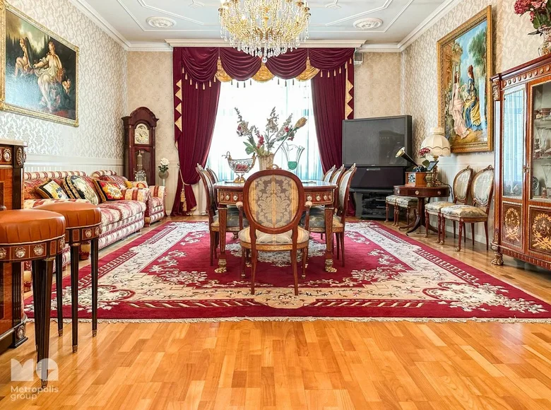 3 bedroom apartment 297 m² Riga, Latvia