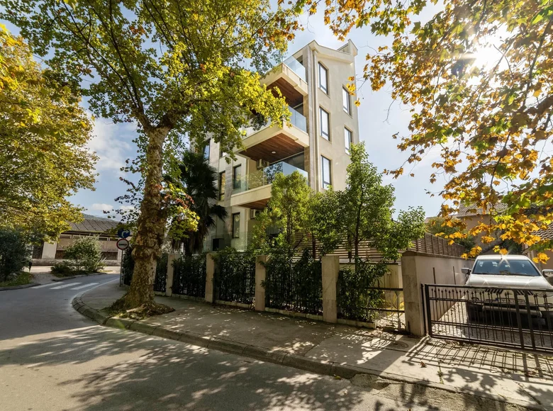 Mieszkanie 4 pokoi 80 m² Tivat, Czarnogóra