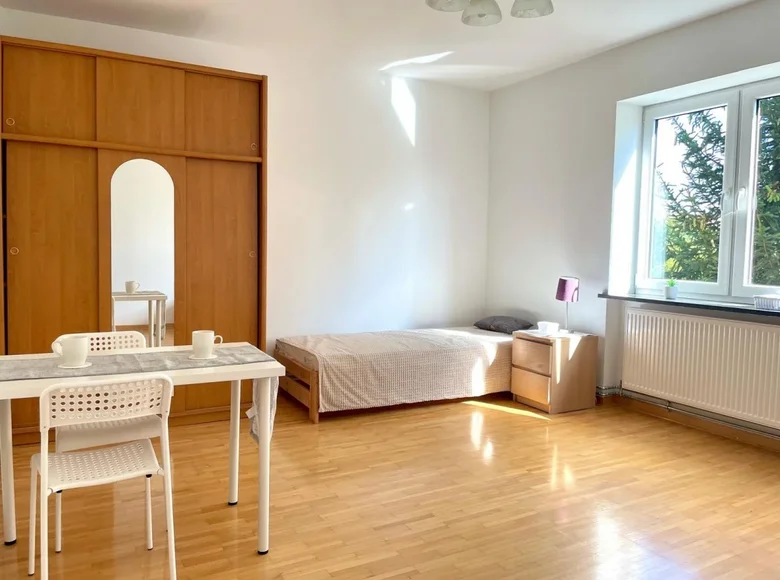 3 room apartment 21 m² in Warsaw, Poland