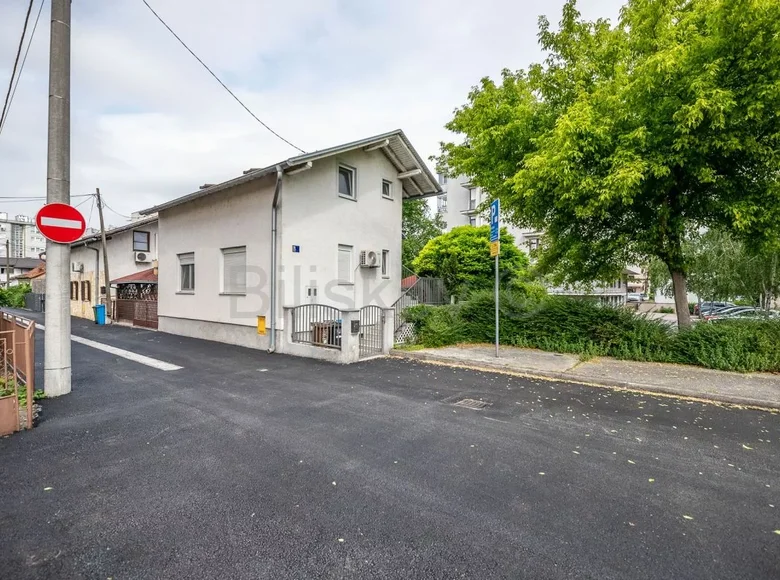 6 room house 86 m² City of Zagreb, Croatia