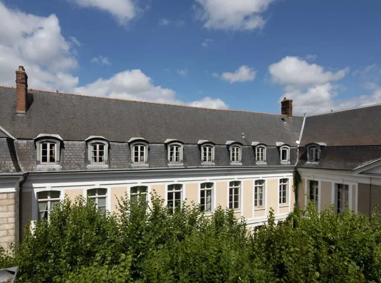 3 bedroom apartment 79 m² France, France