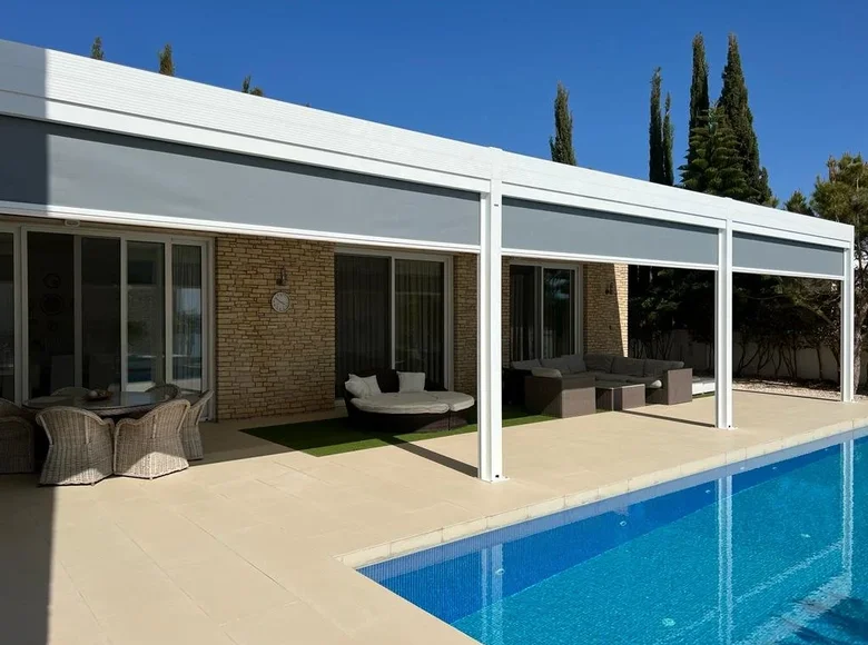 3 bedroom villa  in Peyia, Cyprus