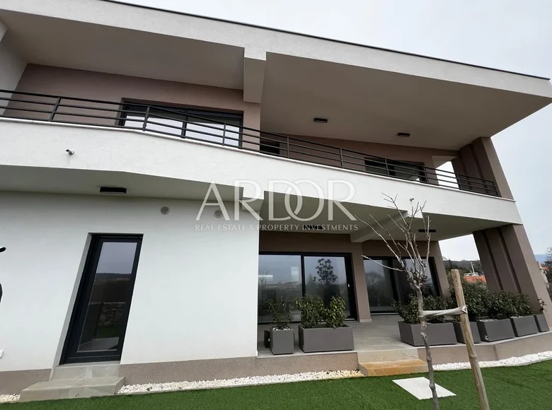 3 bedroom house 162 m² Kornic, Croatia