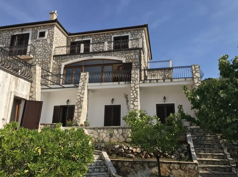 Villa 8 chambres 510 m² Lustica, Monténégro