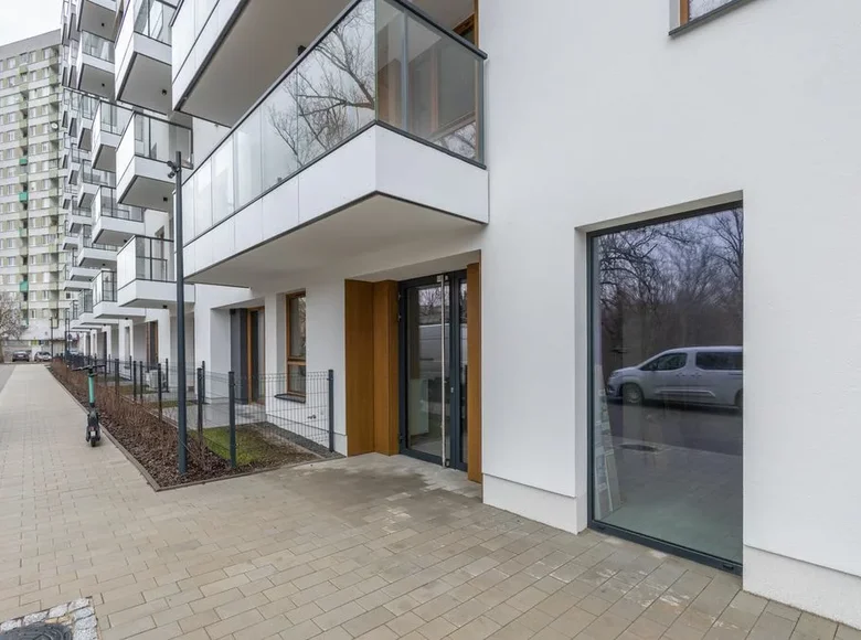 Commercial property 28 m² in Warsaw, Poland