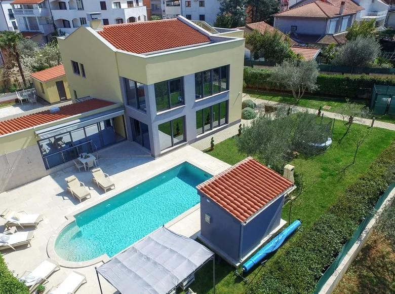 3 bedroom villa 302 m² Istria County, Croatia