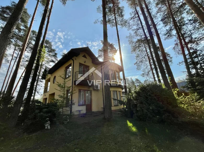 Дом 4 комнаты 240 м² в Юрмале, Латвия