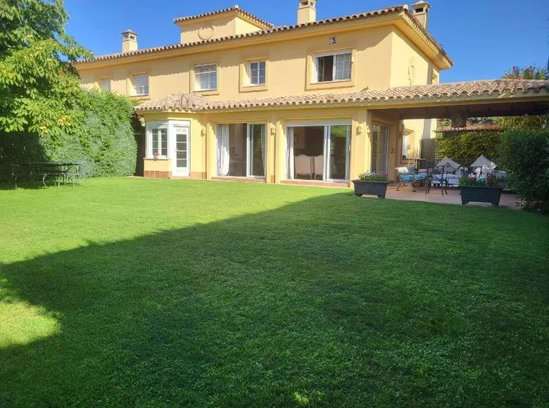 villa de 5 chambres 450 m² Madrid, Espagne