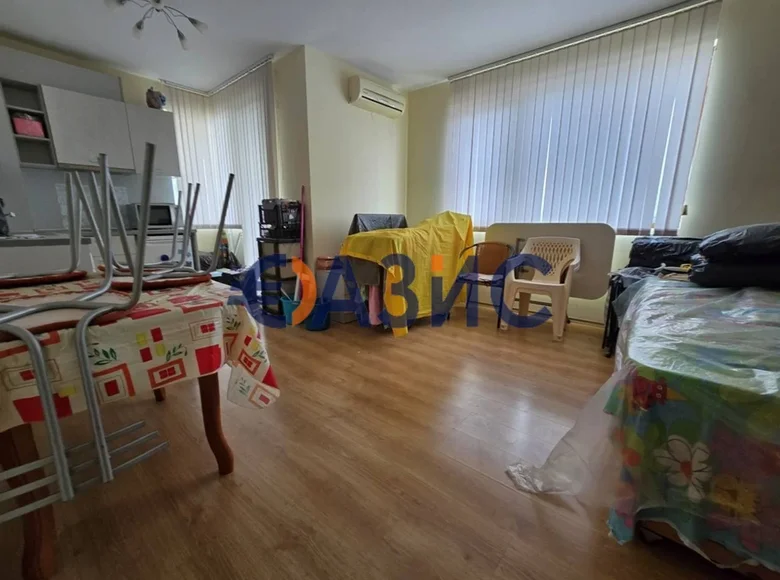 Квартира 2 комнаты 75 м² Несебр, Болгария