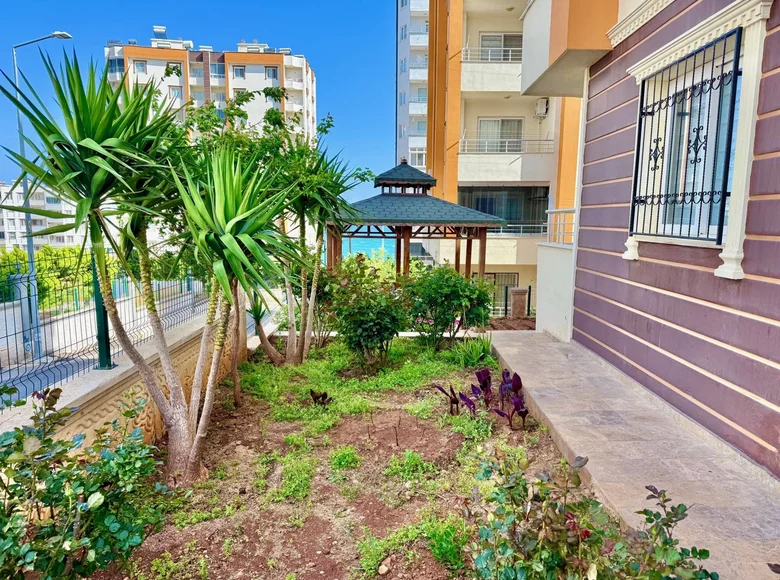 1 bedroom apartment 65 m² Mezitli, Turkey